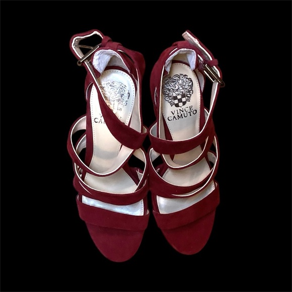 Vince Camuto Suede Platforms Sandals, Size 7/37. - Picture 4 of 13